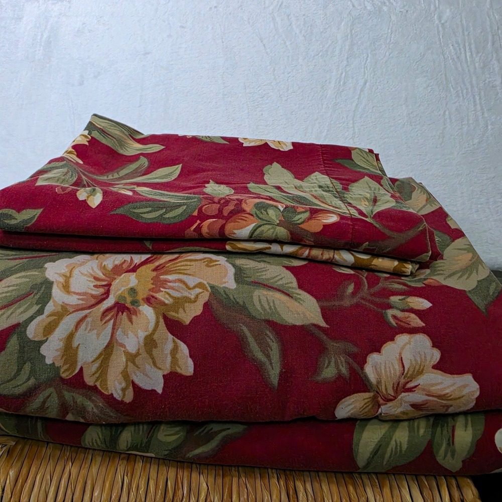 King Sheet Set Red Floral & Garden Pattern CottonPoly Blend VTG Burgundy Classic